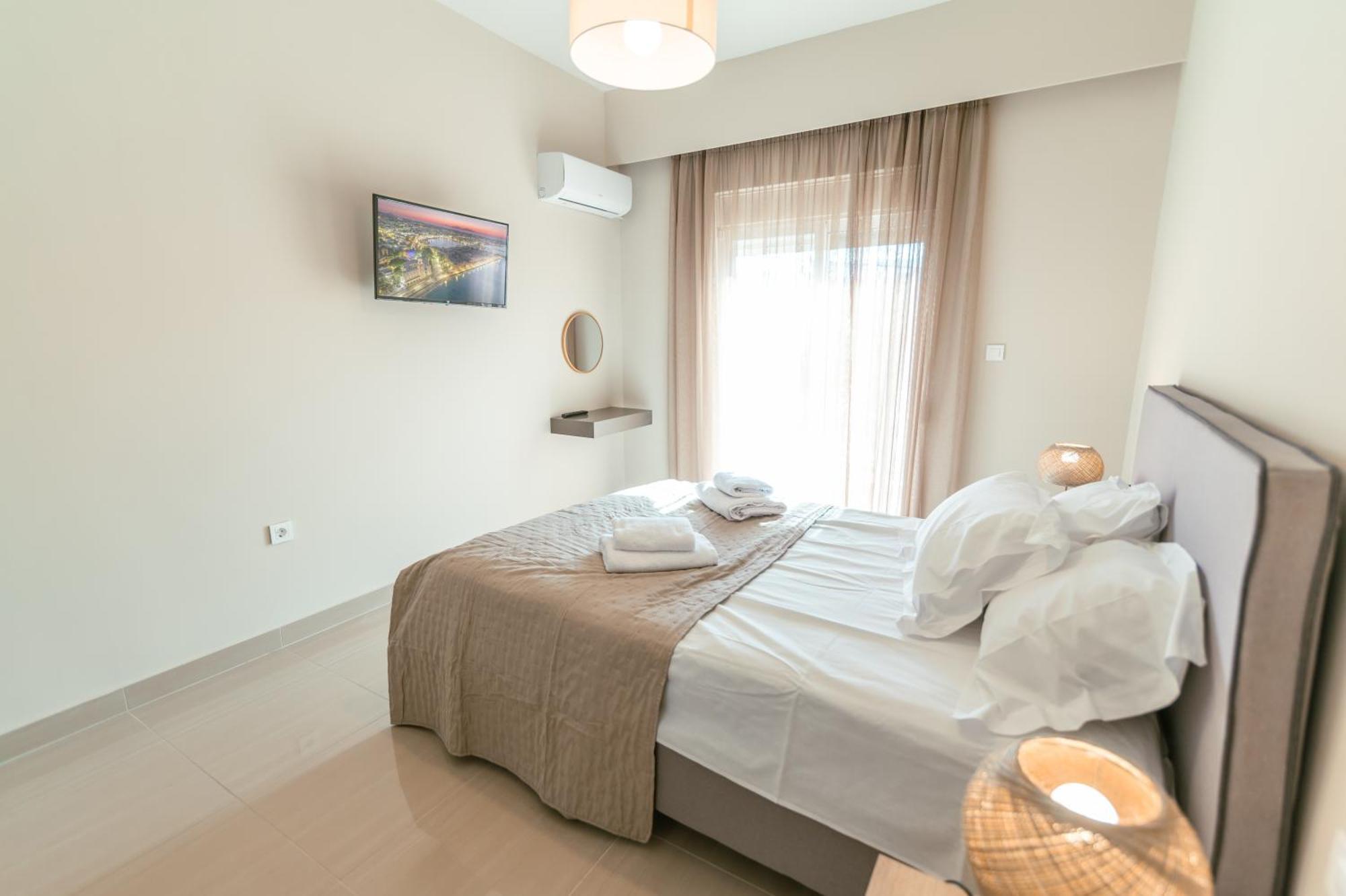 Brand New Elegant Suite Platánion Exterior photo