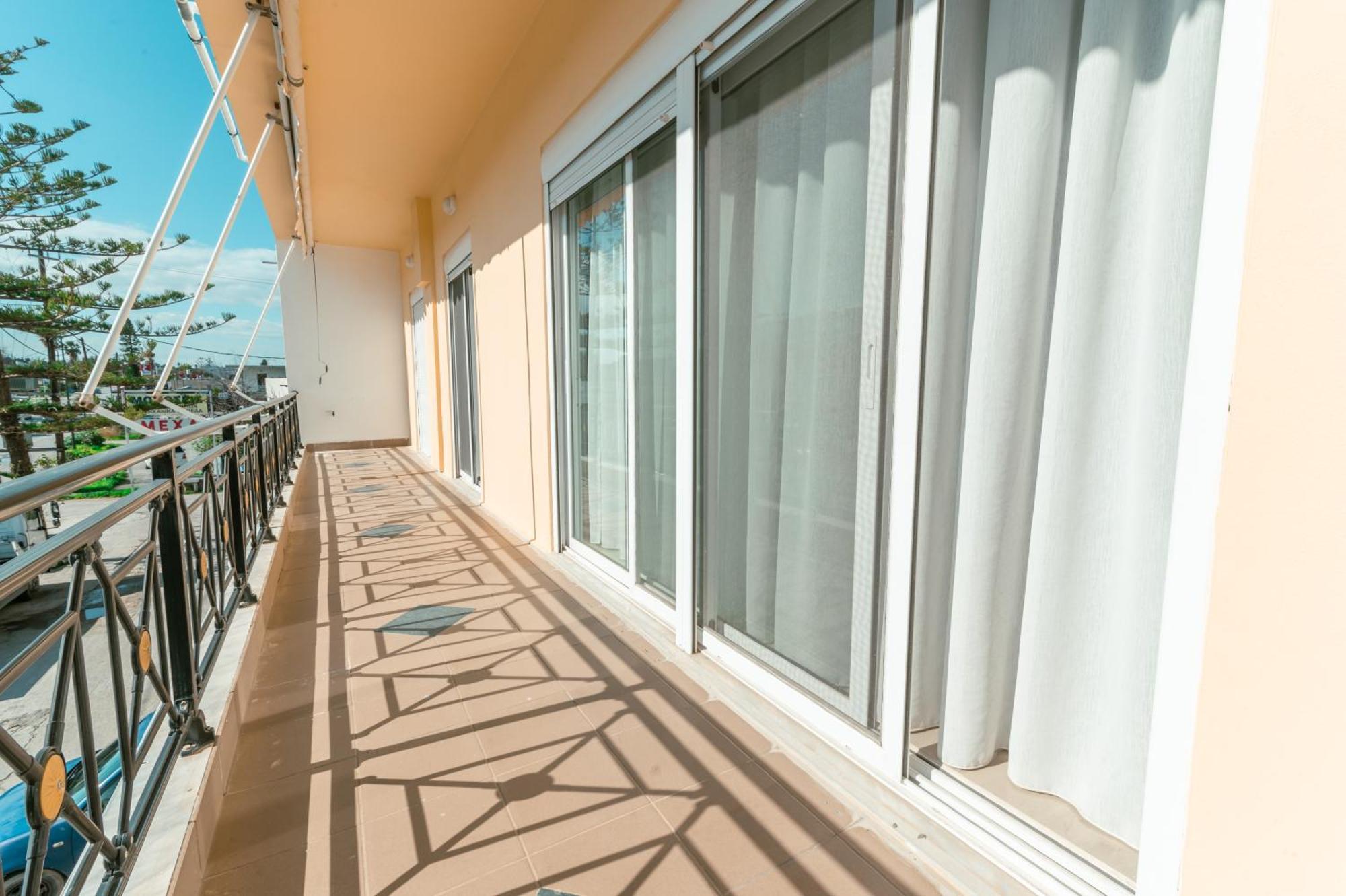 Brand New Elegant Suite Platánion Exterior photo
